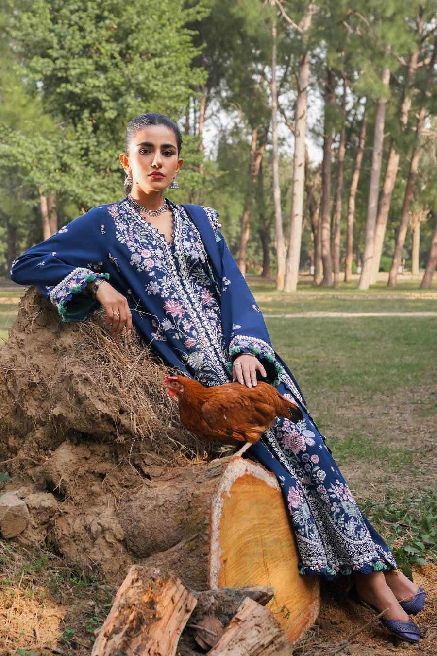 ZAHA Embroidered Slub Khaddar Unstitched 3Pc Suit ZW2-23-09 ZHIAN