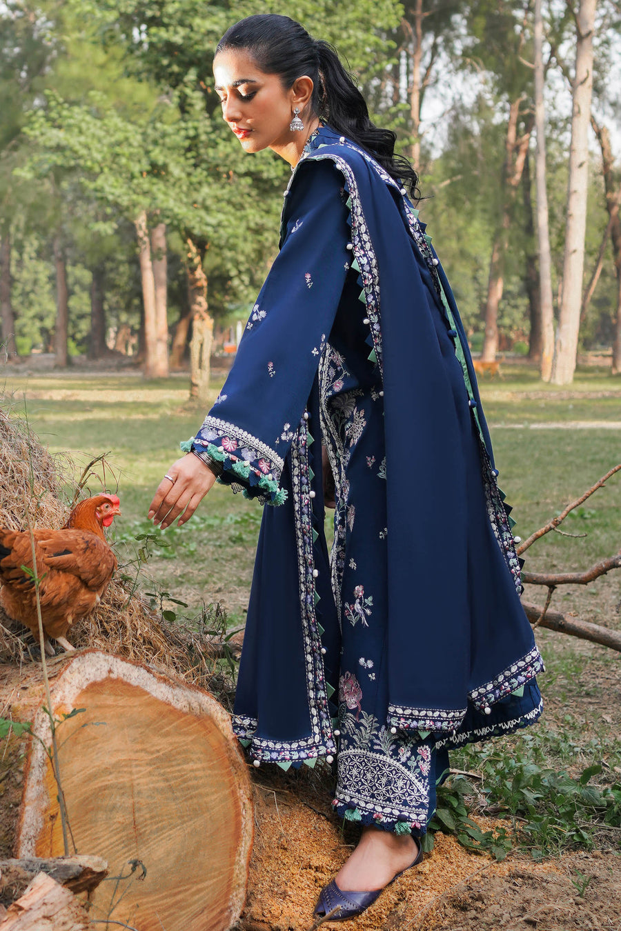 ZAHA Embroidered Slub Khaddar Unstitched 3Pc Suit ZW2-23-09 ZHIAN