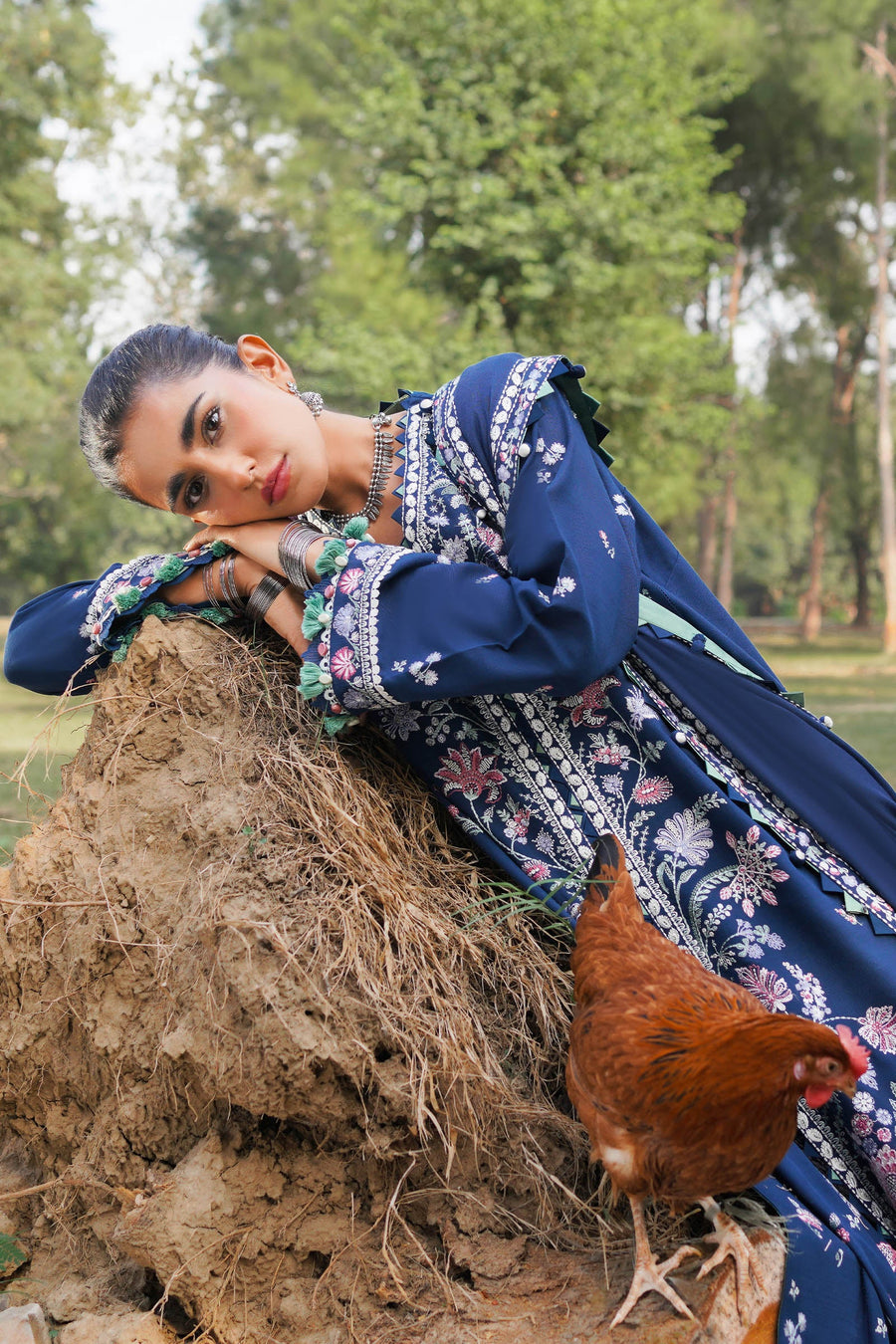 ZAHA Embroidered Slub Khaddar Unstitched 3Pc Suit ZW2-23-09 ZHIAN