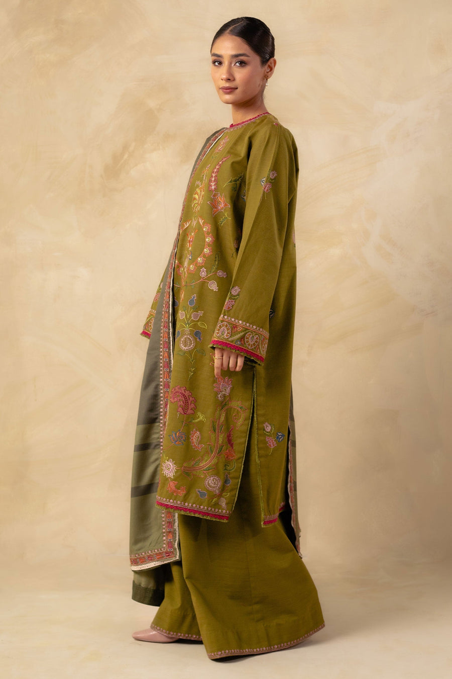 Coco by Zara Shahjahan Unstitched Embroidered Khaddar 3Pc Suit ZW23-6B