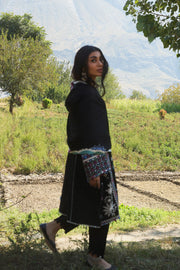ZAHA by Khadijah Shah Embroidered Khaddar Unstitched 3Pc Suit ZW24-06