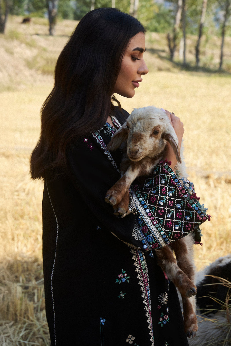 ZAHA by Khadijah Shah Embroidered Khaddar Unstitched 3Pc Suit ZW24-06
