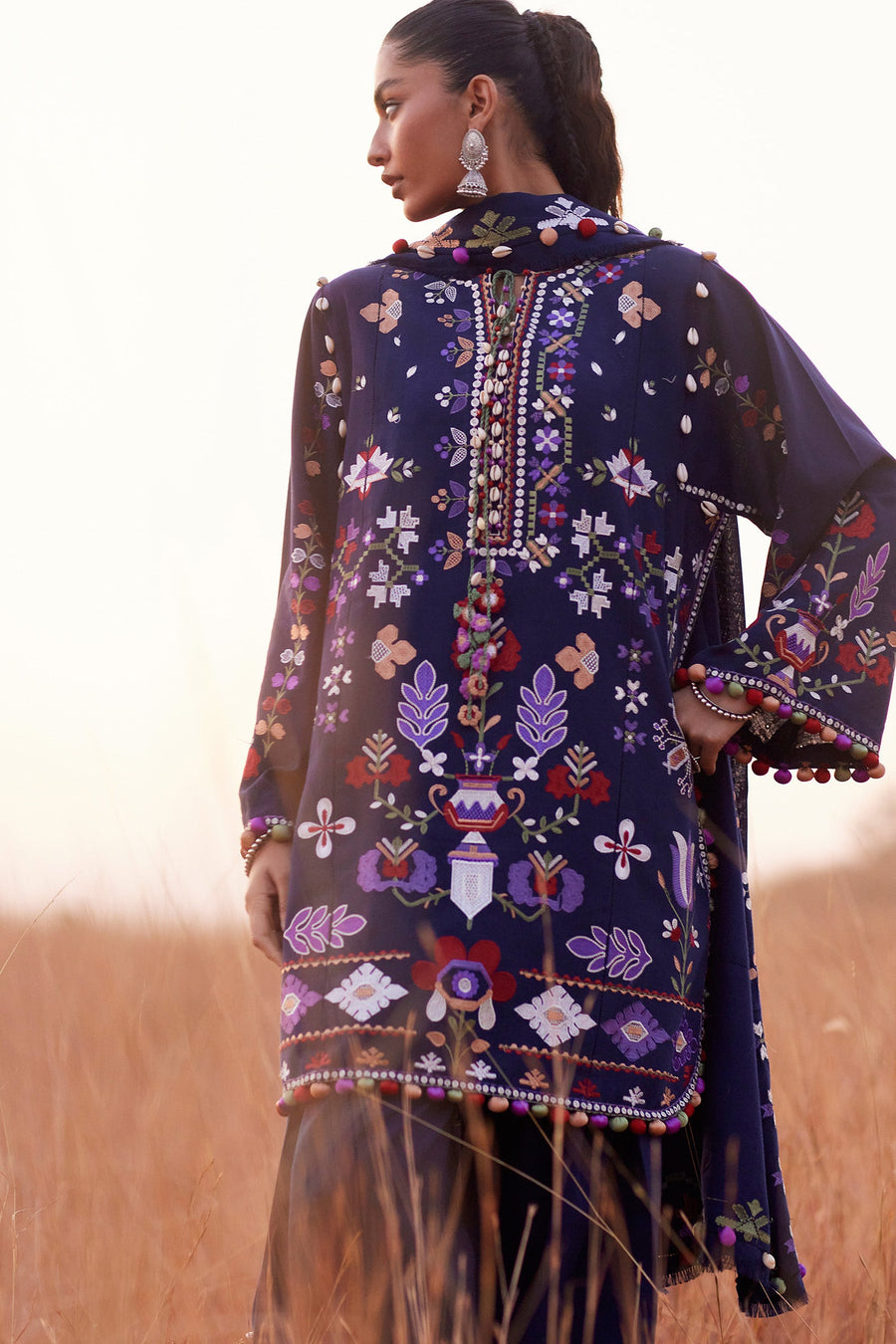 ZAHA by Khadijah Shah Embroidered Khaddar Unstitched 3Pc Suit ZW25-04 ZAREEN