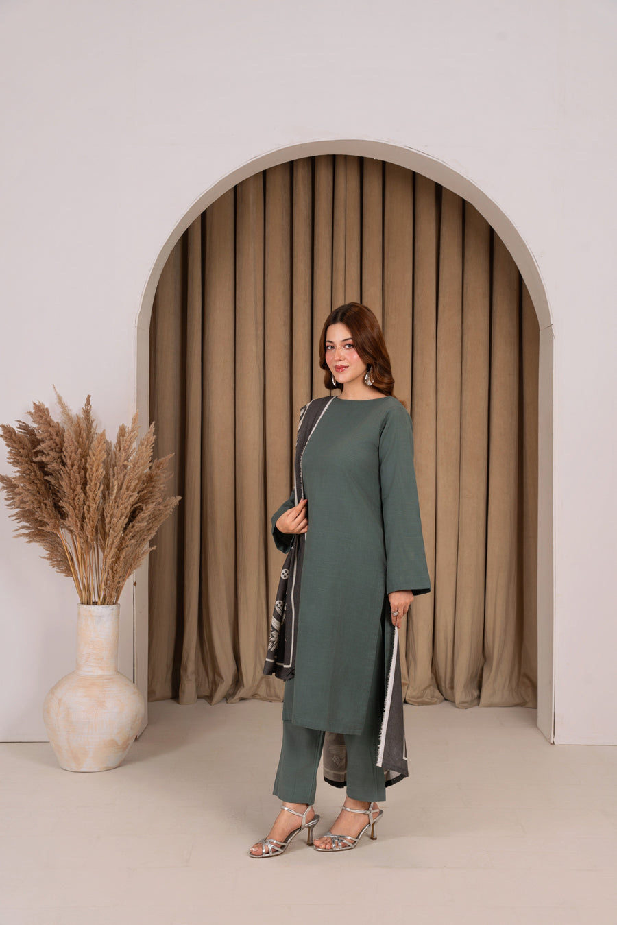 Feathers Digital Printed Khaddar Unstitched 3Pc Suit ZYRELLE-FT594