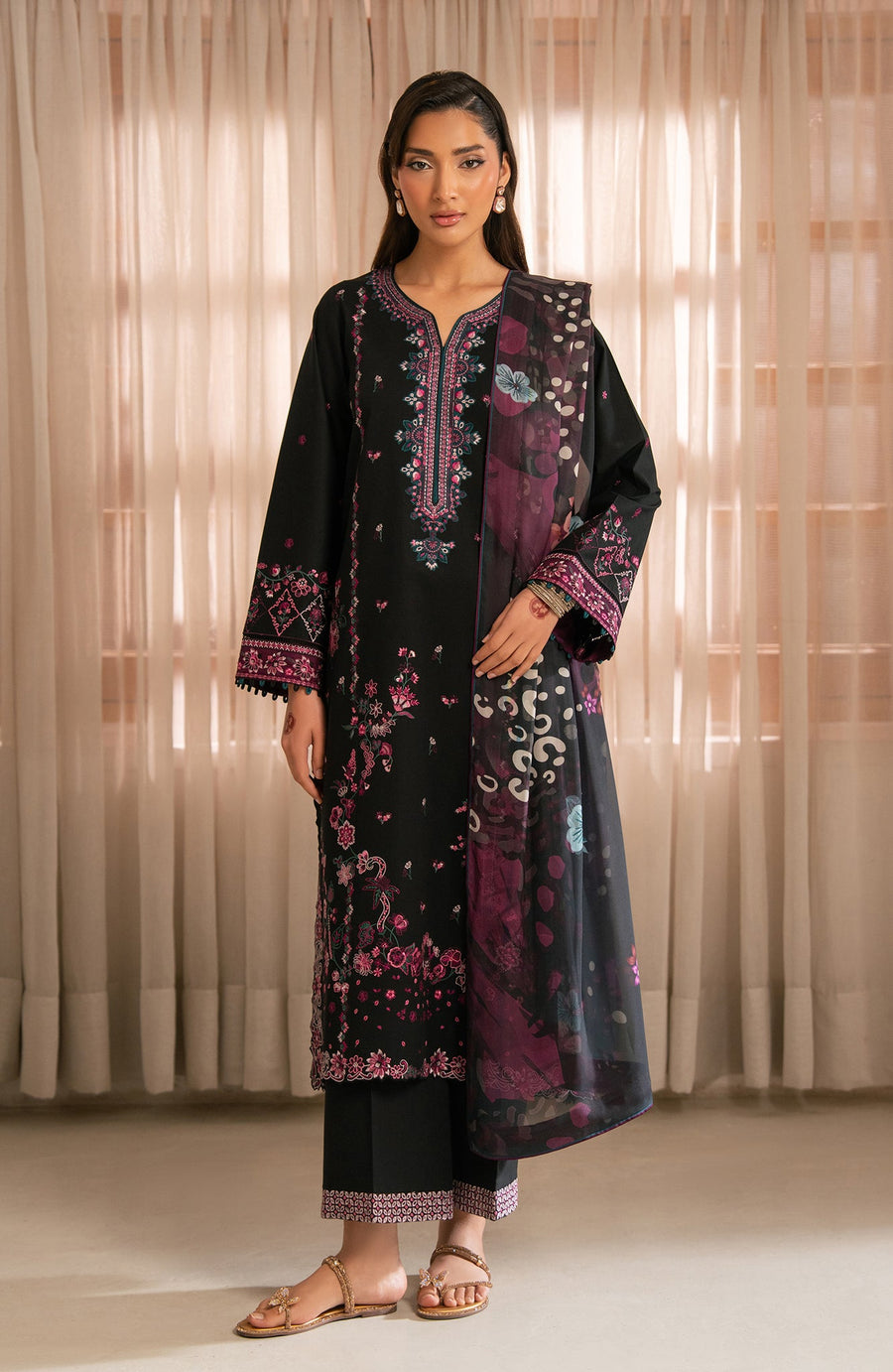 Seran Lamhay Embroidered Lawn Unstitched 3Pc Suit D-01 ZAHR