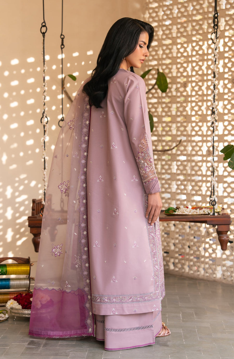 Seran Lamhay Embroidered Lawn Unstitched 3Pc Suit D-10 Zaima