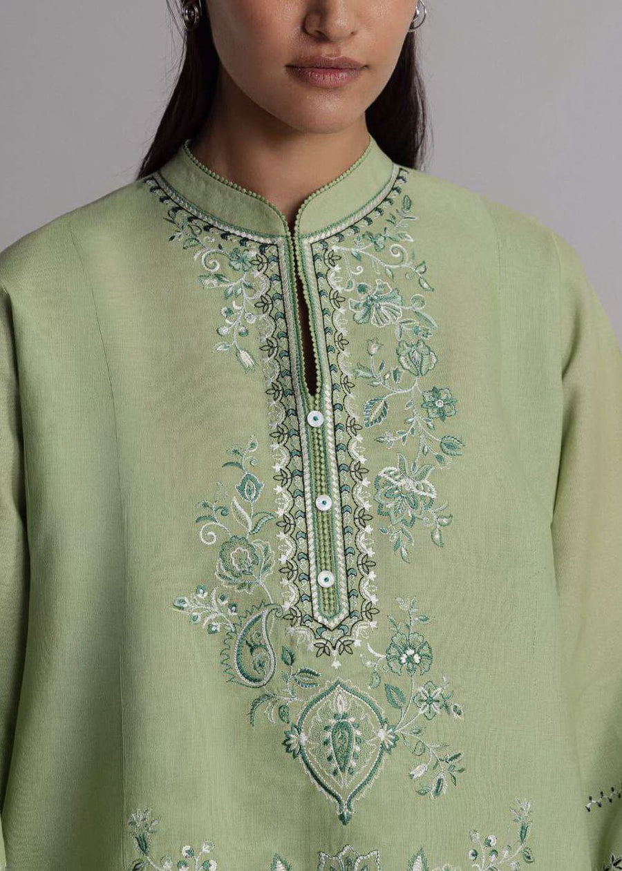 Coco Zara Shahjahan NEELAM 4B embroidered winter neckline detail
