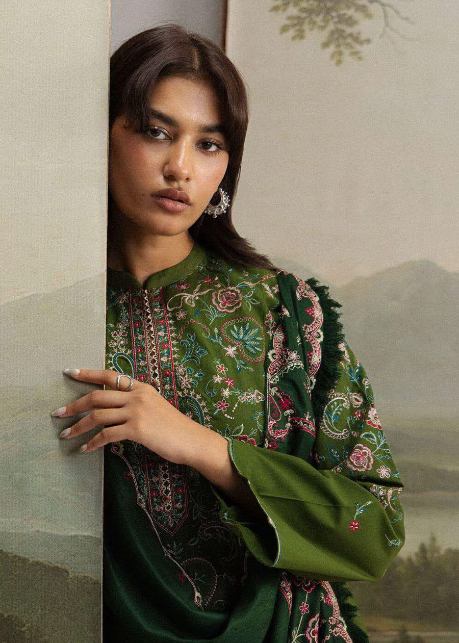 Coco Zara Shahjahan SHAB 5B embroidered winter suit detail