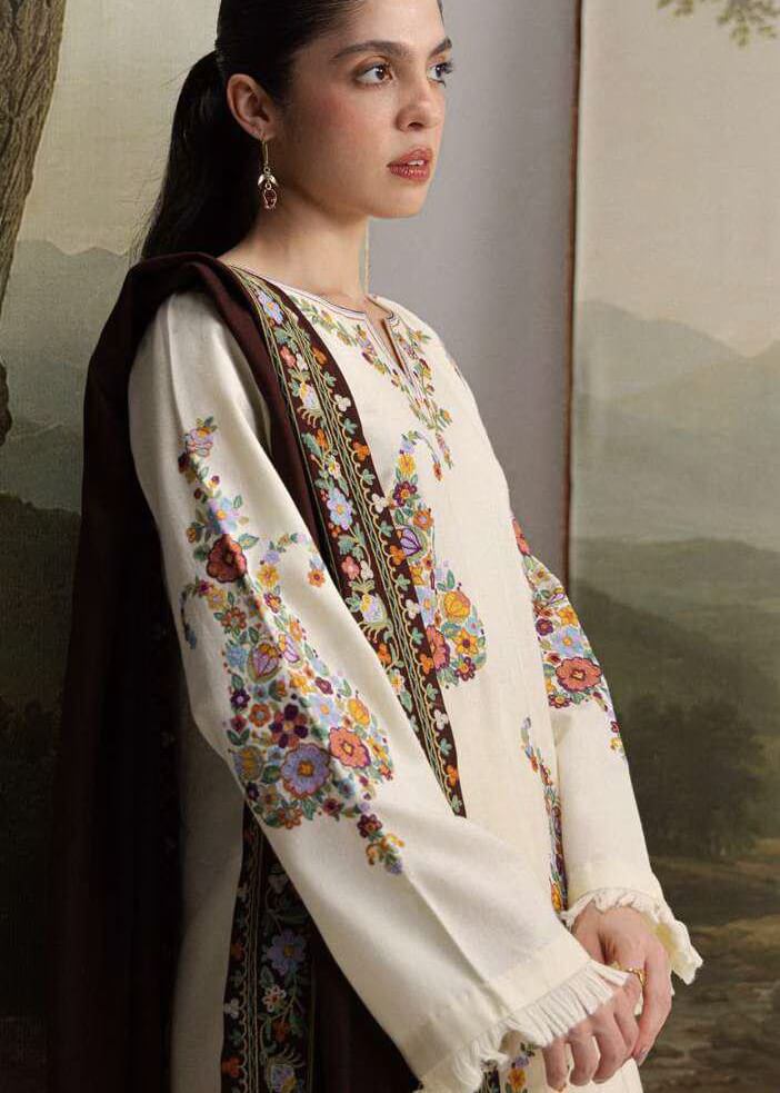 Coco Zara Shahjahan SHIREEN 6A embroidered winter suit detail