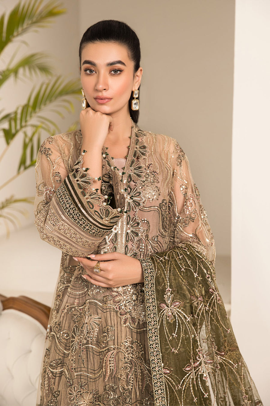 Alizeh Fashion Lamhay Festive Embroidered NEt 3Pc Suit V15D02 - Emhal
