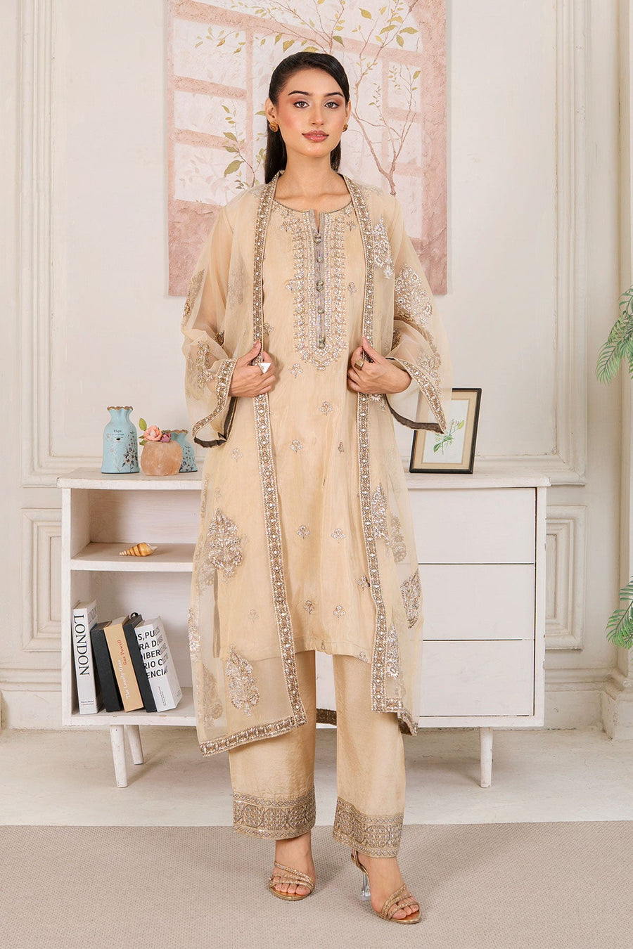 Safwa Embroidered Formal 3PC Ready to Wear Suit - F000118
