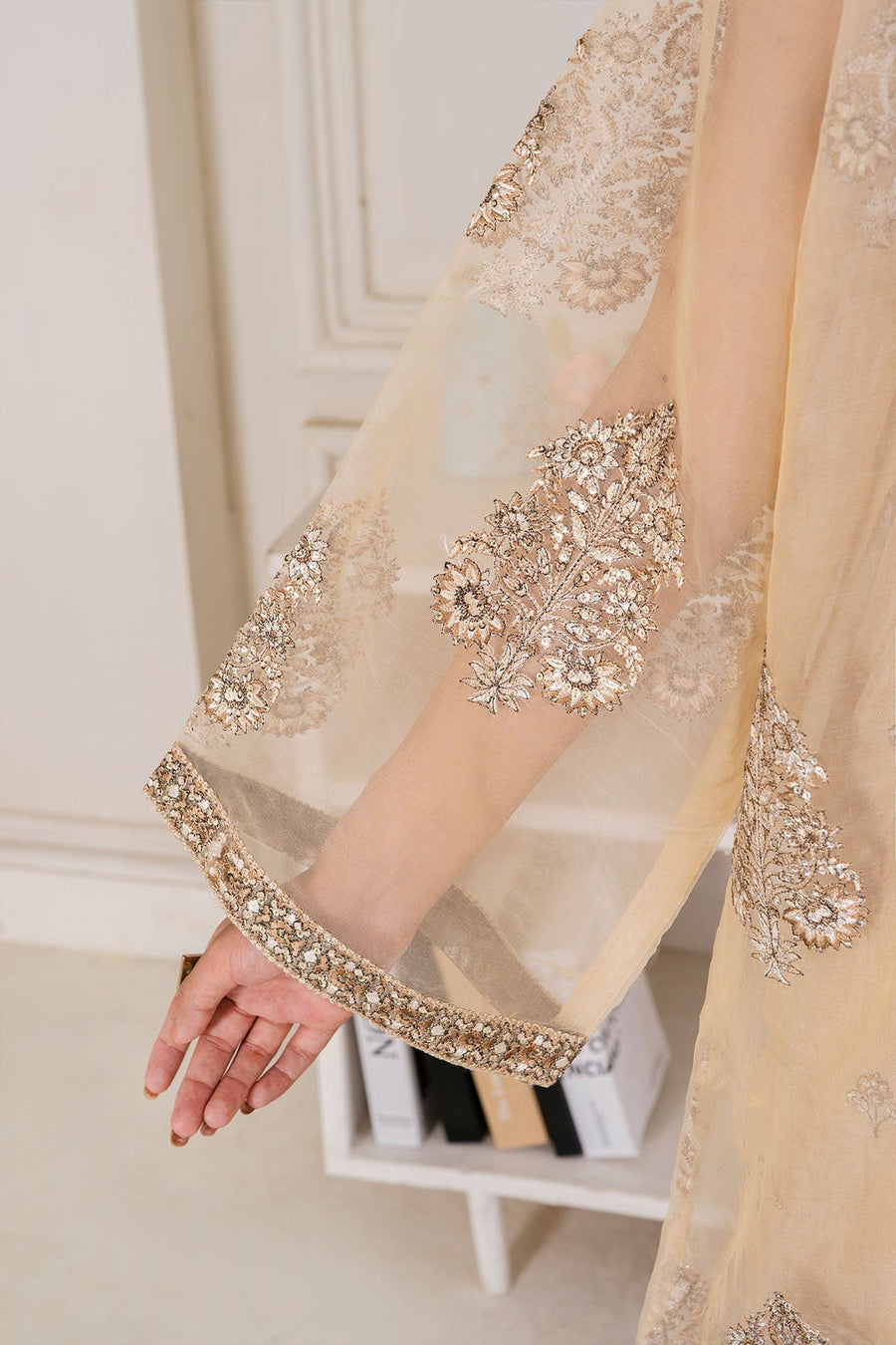 Safwa Embroidered Formal 3PC Ready to Wear Suit - F000118