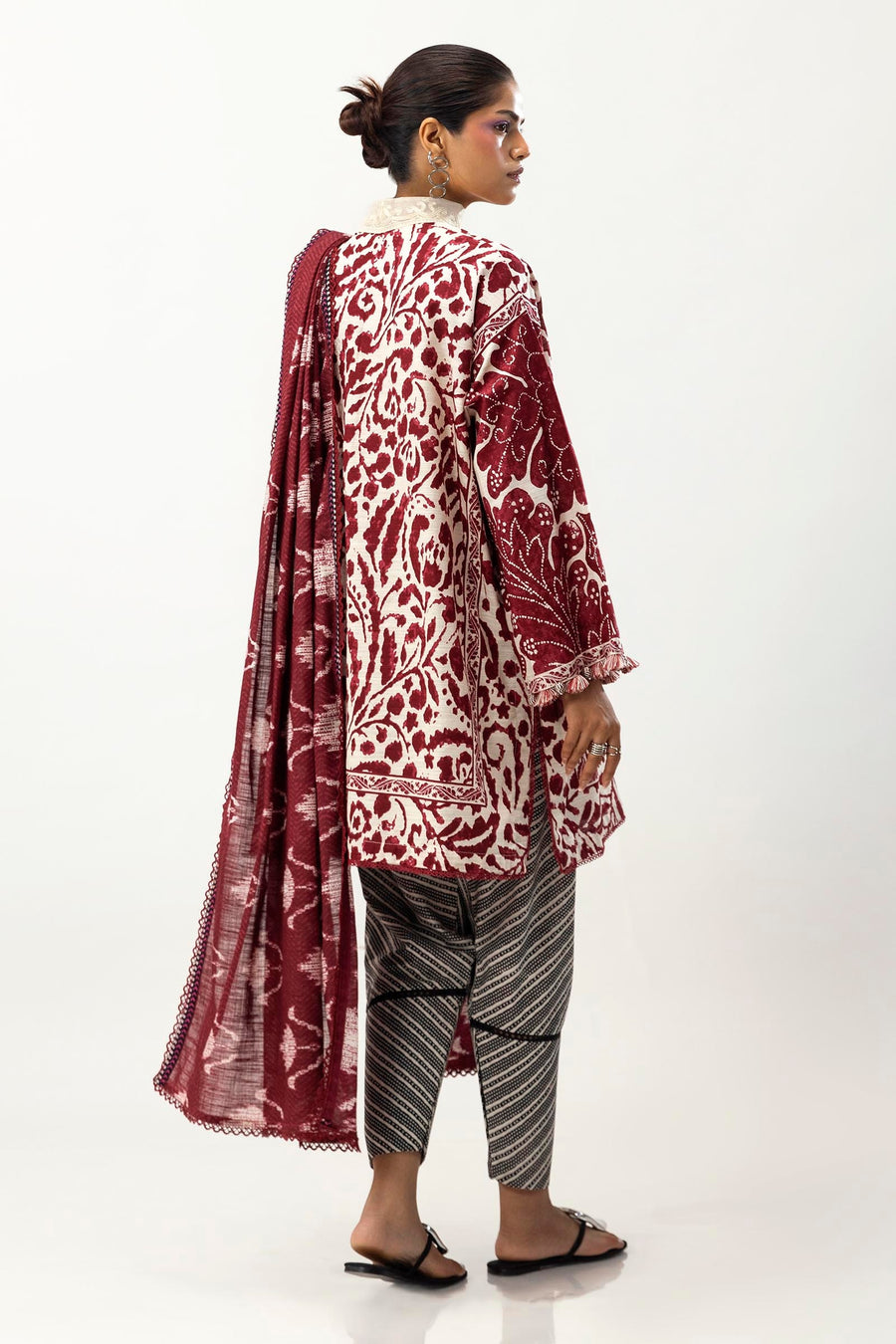 Mahay by Sana Safinaz Embroidered Slub Unstitched 3Pc Suit D-18A