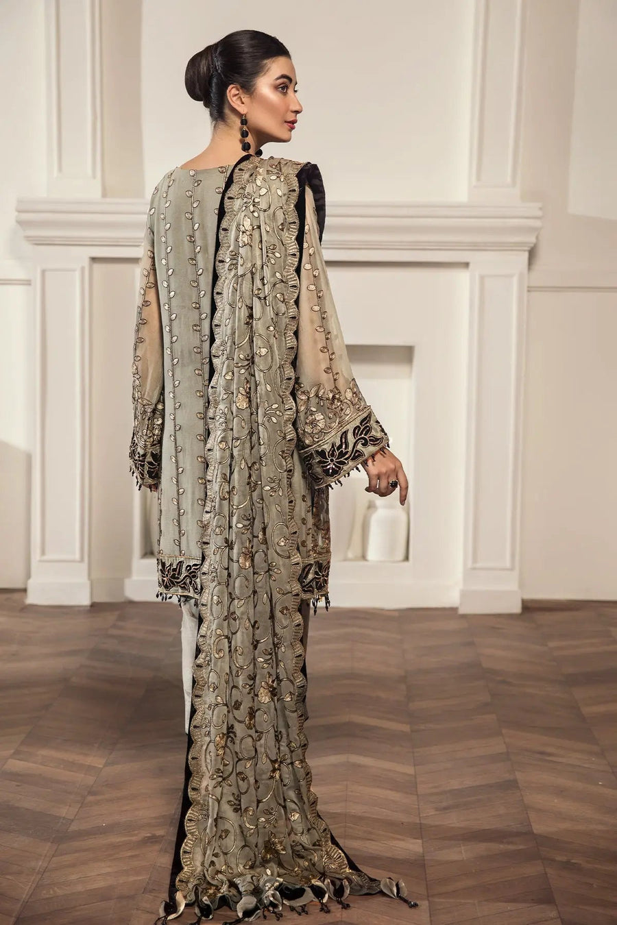 Alizeh Fashion Vol-02 Embroidered Chiffon 3Pc Suit D-10 Ilara