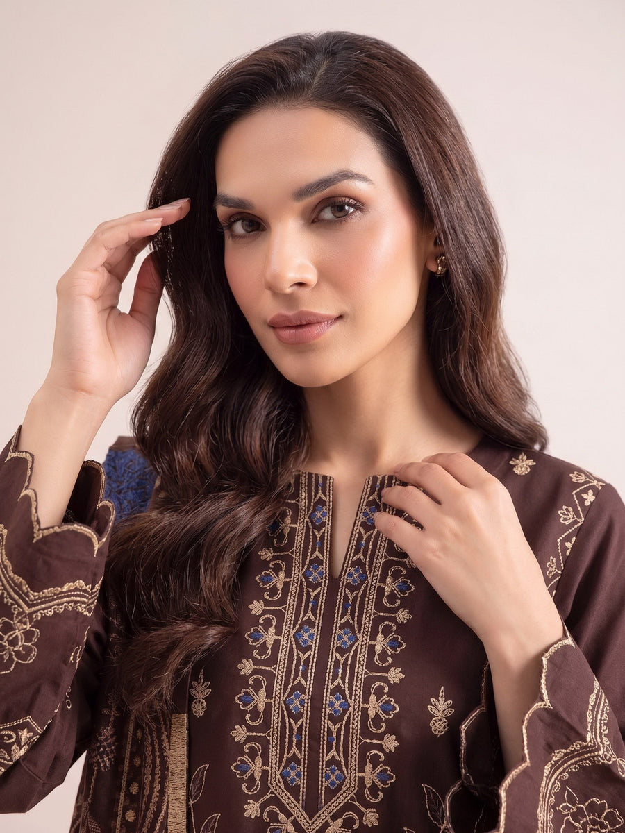 Laira by Cinq Embroidered Luxurious Peach Unstitched 3Pc Suit CL-02