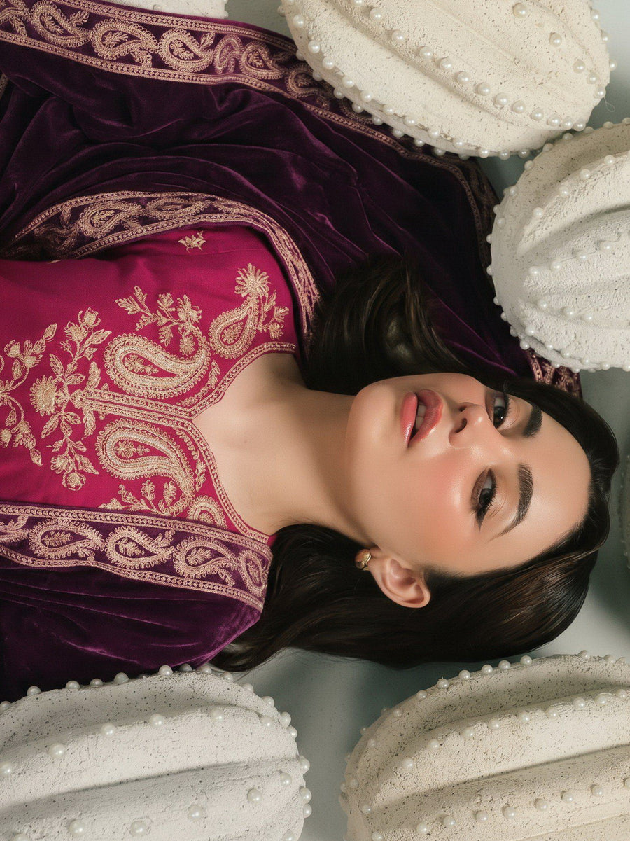 Zeenia Winter Pearls Embroidered Chamki Fabric Unstitched 3Pc Suit D-01