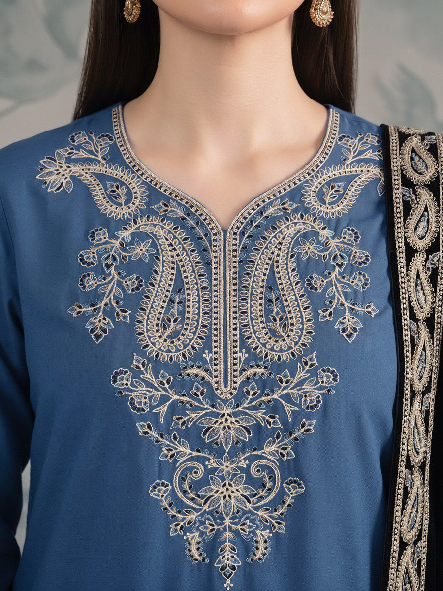 Zeenia Winter Pearls Embroidered Chamki Fabric Unstitched 3Pc Suit D-02