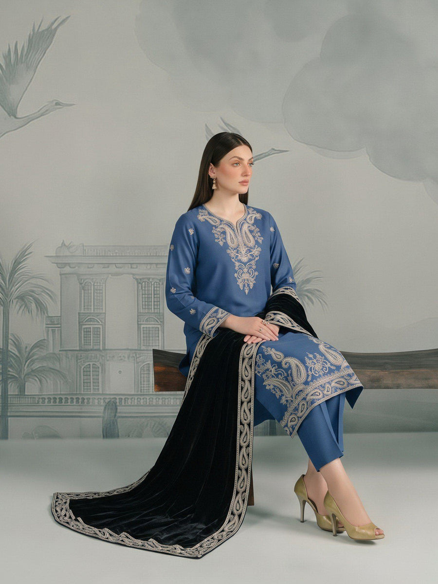 Zeenia Winter Pearls Embroidered Chamki Fabric Unstitched 3Pc Suit D-02