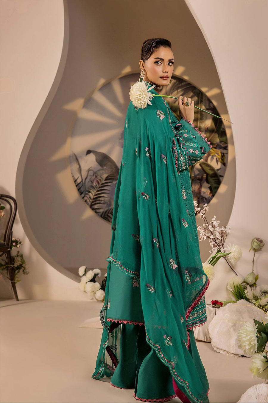 Safwa Ivory Embroidered Lawn Unstitched 3Piece Suit - IVO01