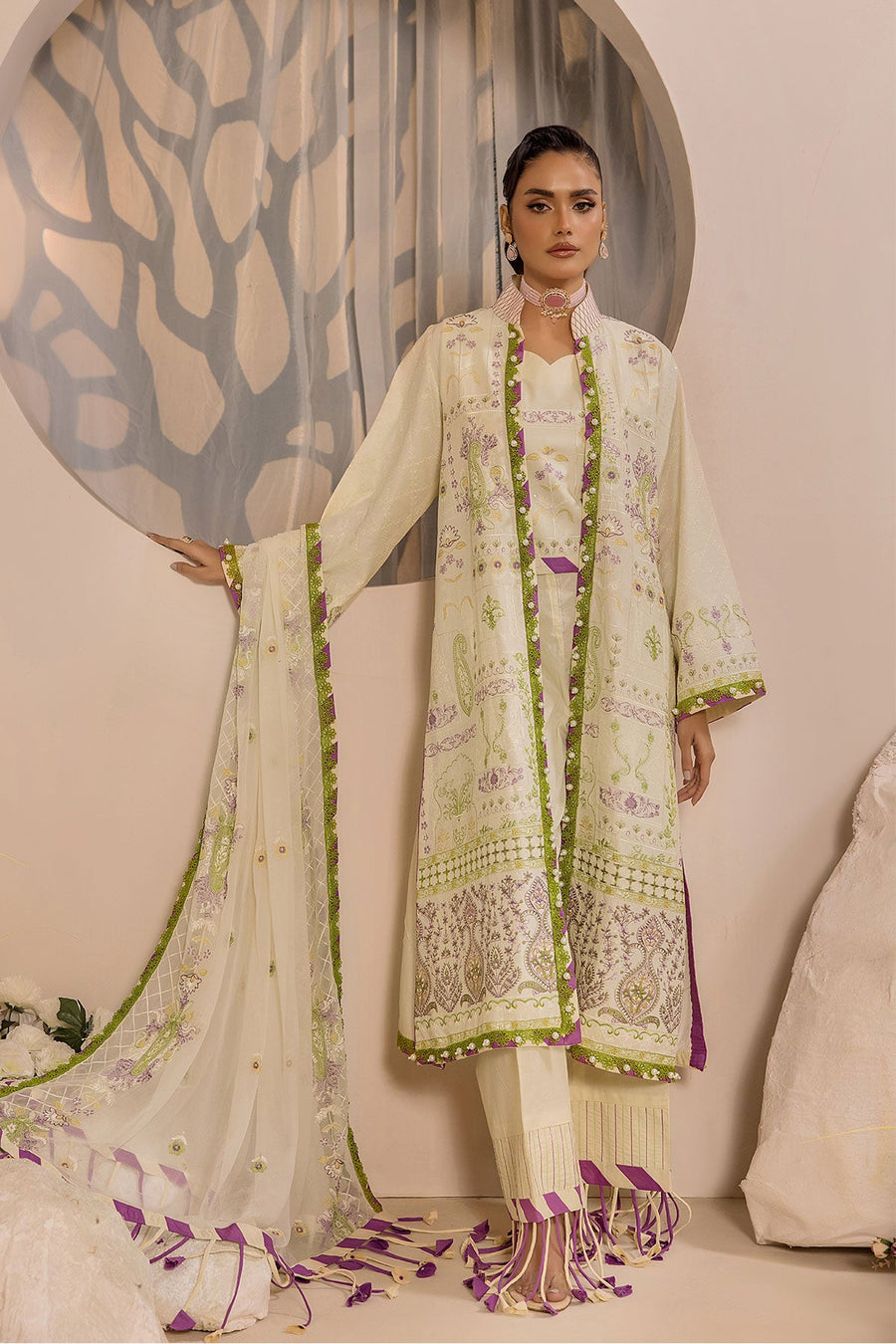 Safwa Ivory Embroidered Lawn Unstitched 3Piece Suit - IVO02