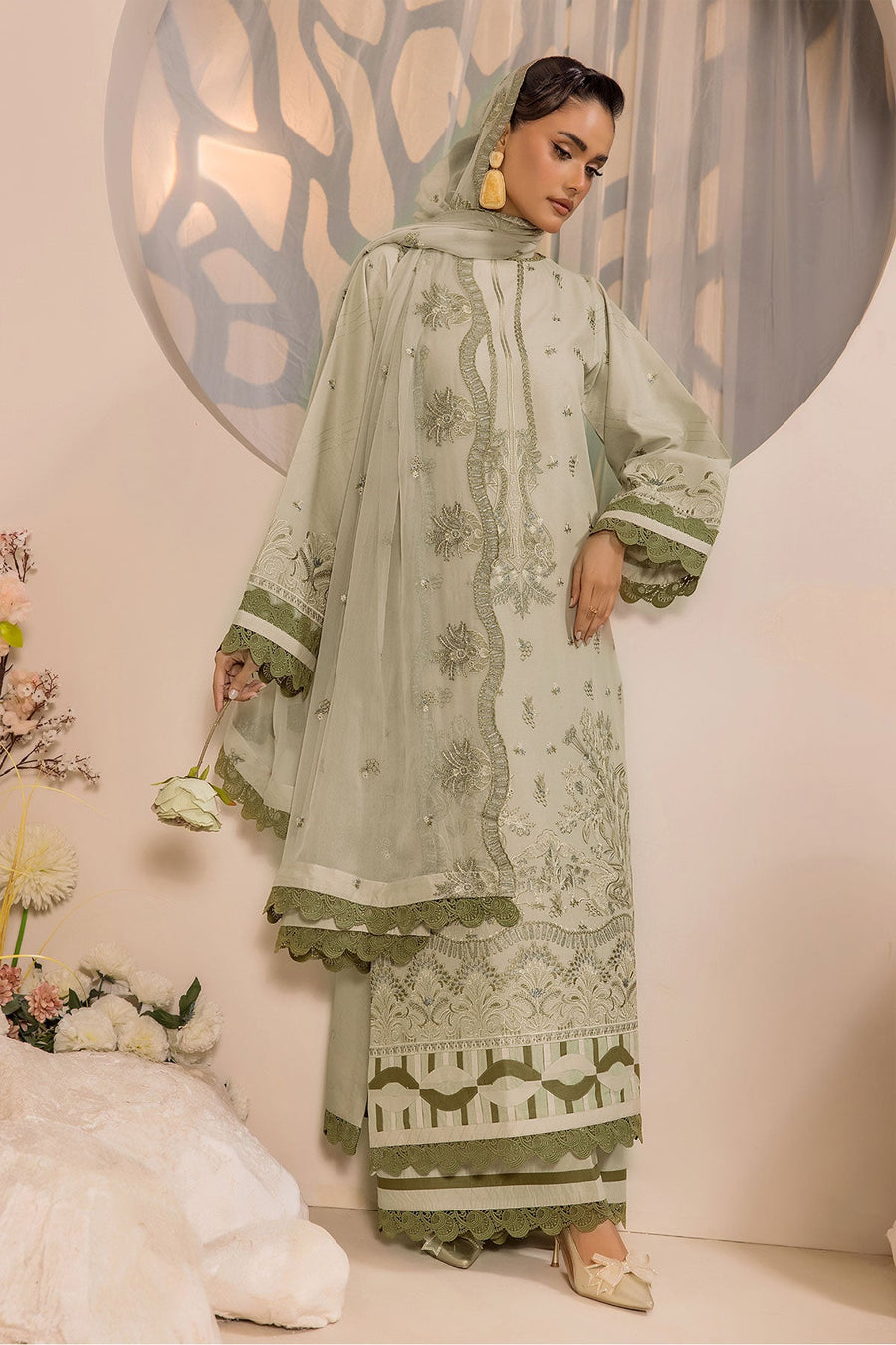 Safwa Ivory Embroidered Lawn Unstitched 3Piece Suit - IVO08