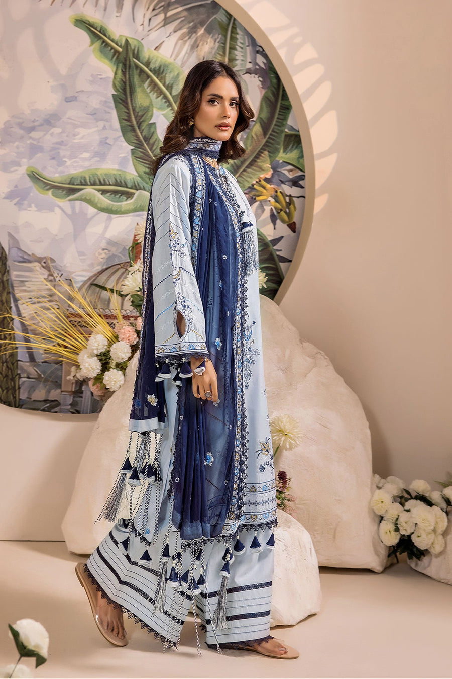 Safwa Ivory Embroidered Lawn Unstitched 3Piece Suit - IVO09