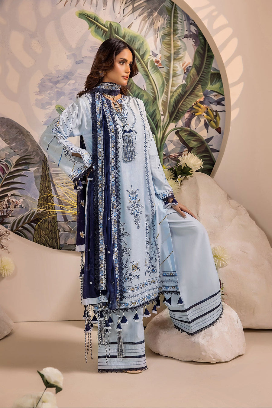 Safwa Ivory Embroidered Lawn Unstitched 3Piece Suit - IVO09