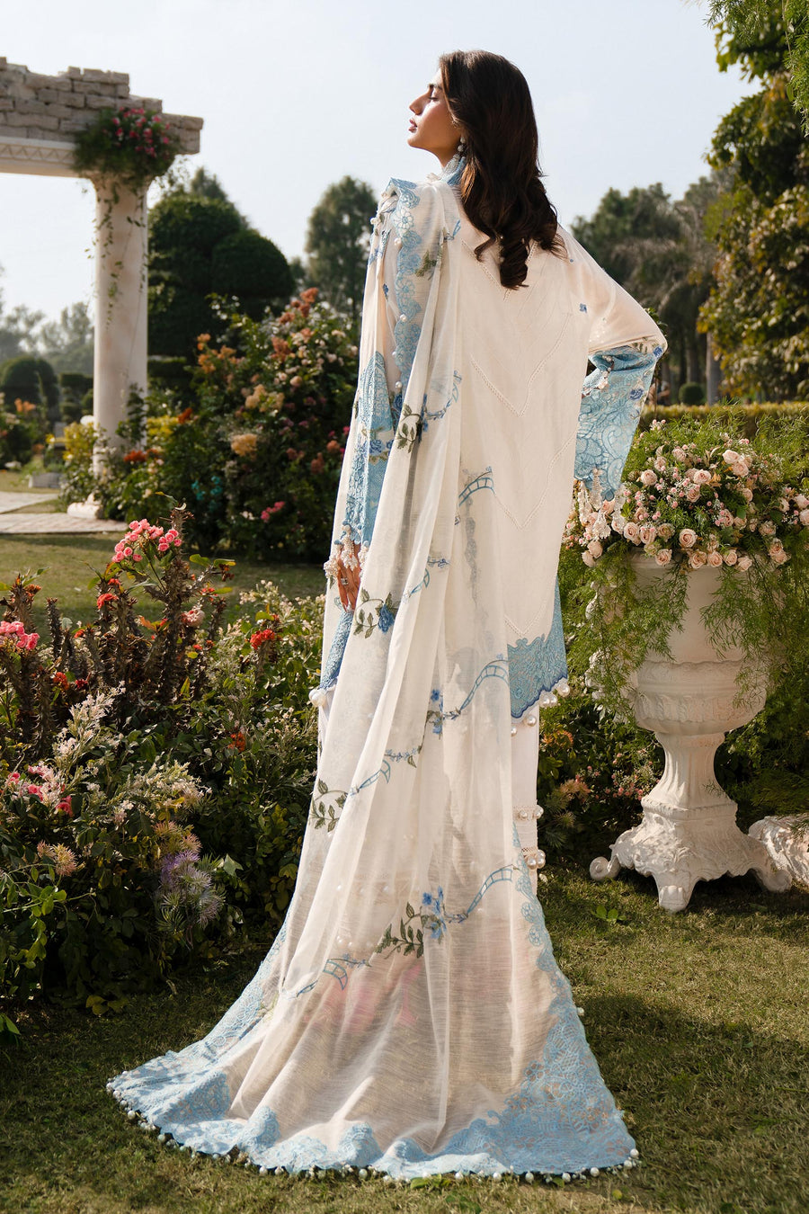 Sana Safinaz Luxury Lawn D-04A-7