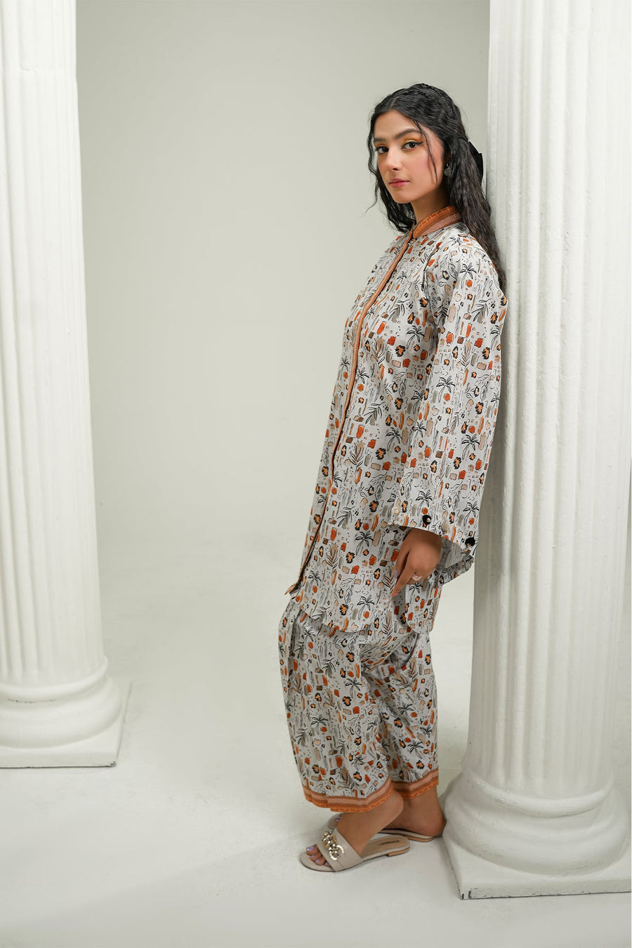 Safwa Printed Lawn Pret 2Pc Suit ( Ready To Wear ) P000859