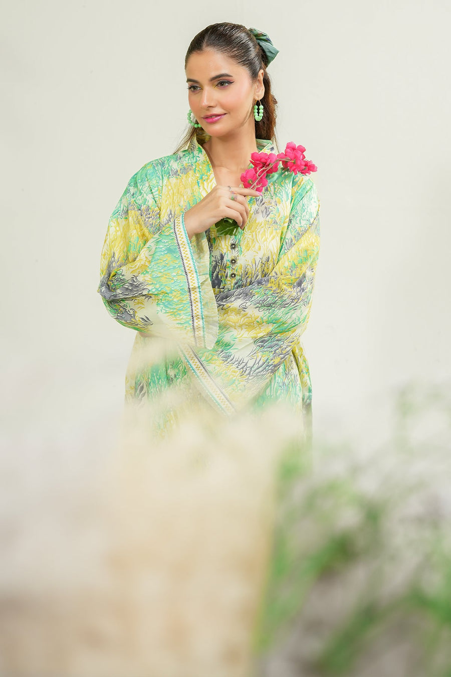 Safwa Printed Lawn Pret 2Pc Suit ( Ready To Wear ) P000870