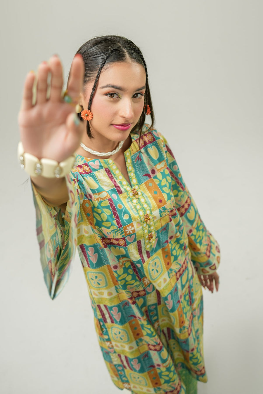 Safwa Printed Lawn Pret 2Pc Suit ( Ready To Wear ) P000893