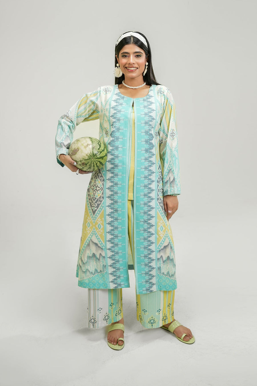 Safwa Printed Lawn Pret 2Pc Suit ( Ready To Wear ) P000895