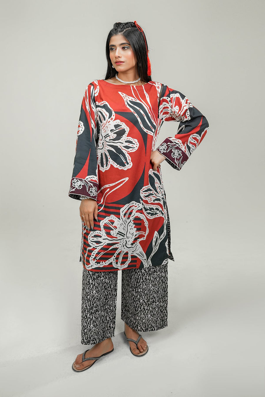 Safwa Printed Lawn Pret 2Pc Suit ( Ready To Wear ) P000896