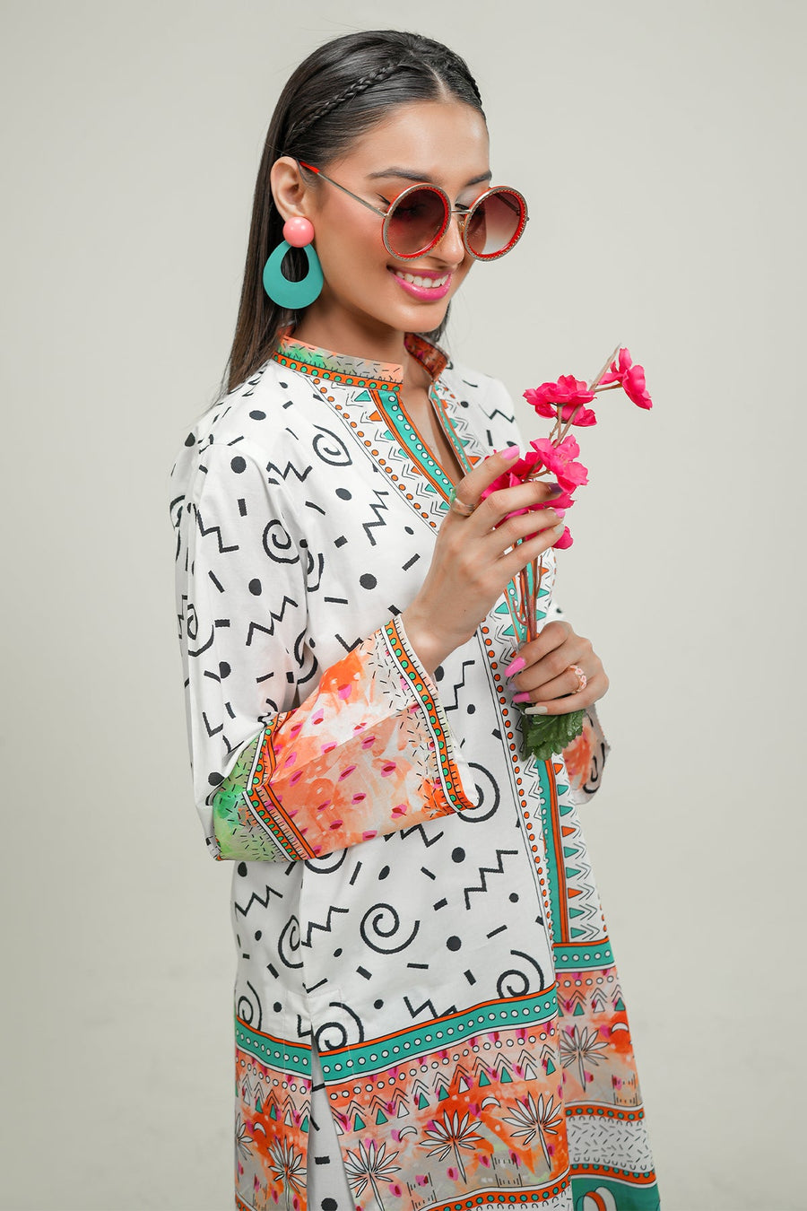 Safwa Printed Lawn Pret 2Pc Suit ( Ready To Wear ) P000906