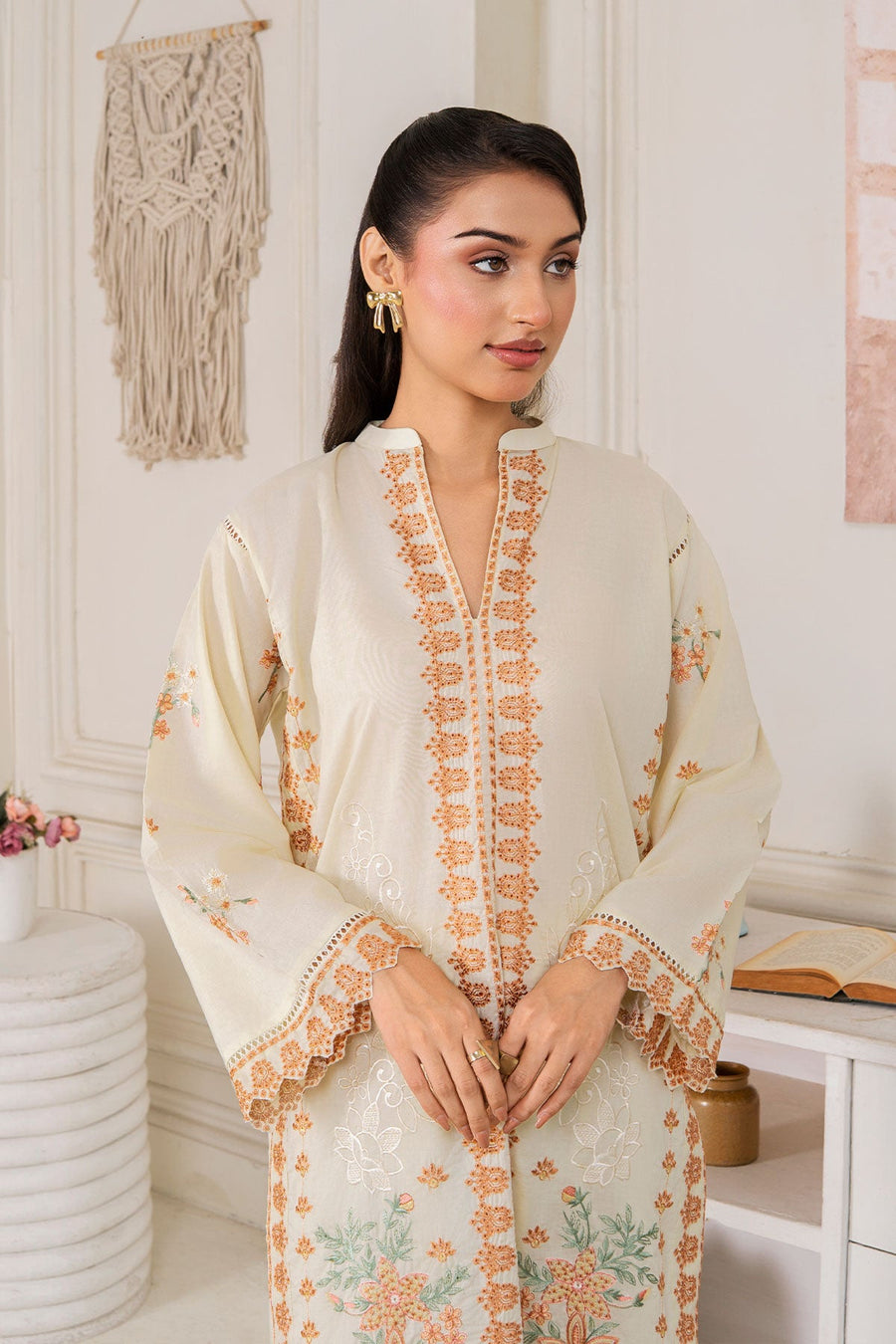 Safwa Embroidered Formal 2PC Ready to Wear Suit - P000929
