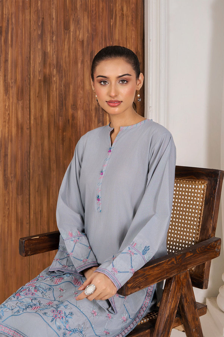 Safwa Embroidered Formal 2PC Ready to Wear Suit - P000934