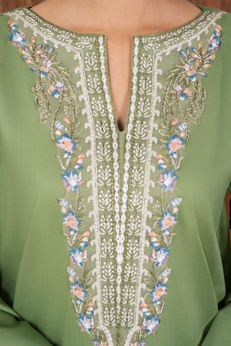 Safwa Embroidered Formal 2PC Ready to Wear Suit - P000943