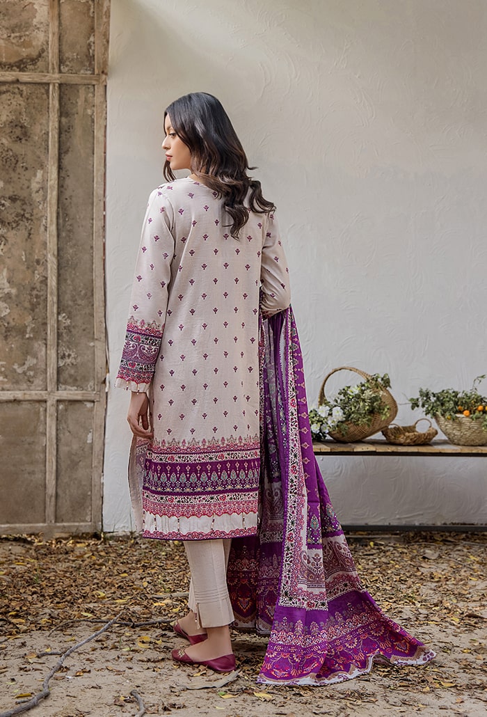 Saira Bano by Humdum Embroidered Lawn Unstitched 3Pc Suit D-01