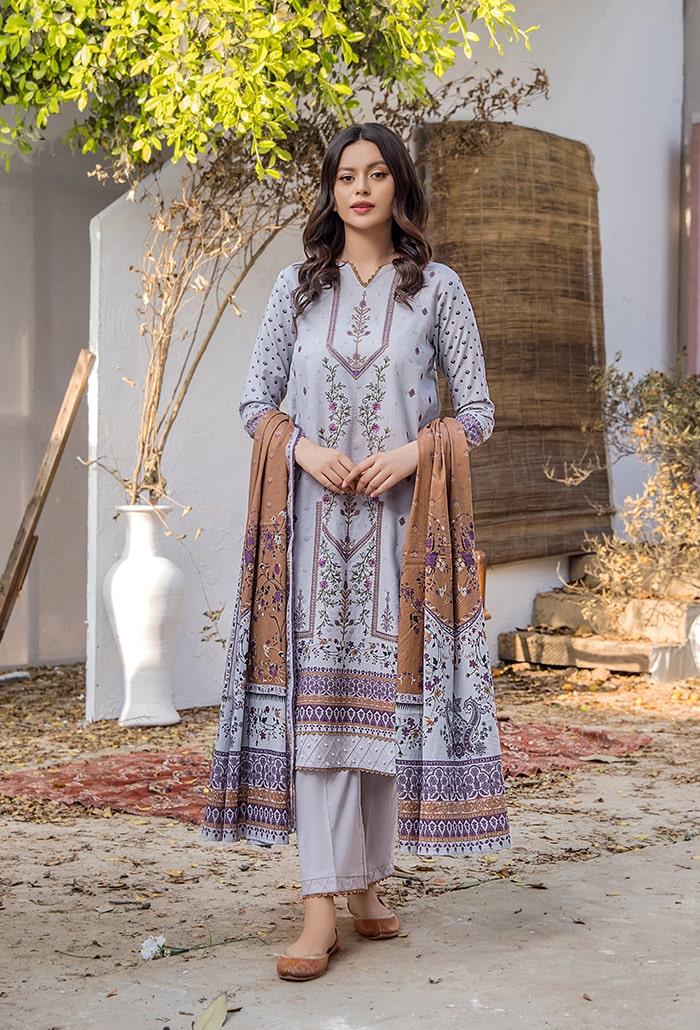 Saira Bano by Humdum Embroidered Lawn Unstitched 3Pc Suit D-07