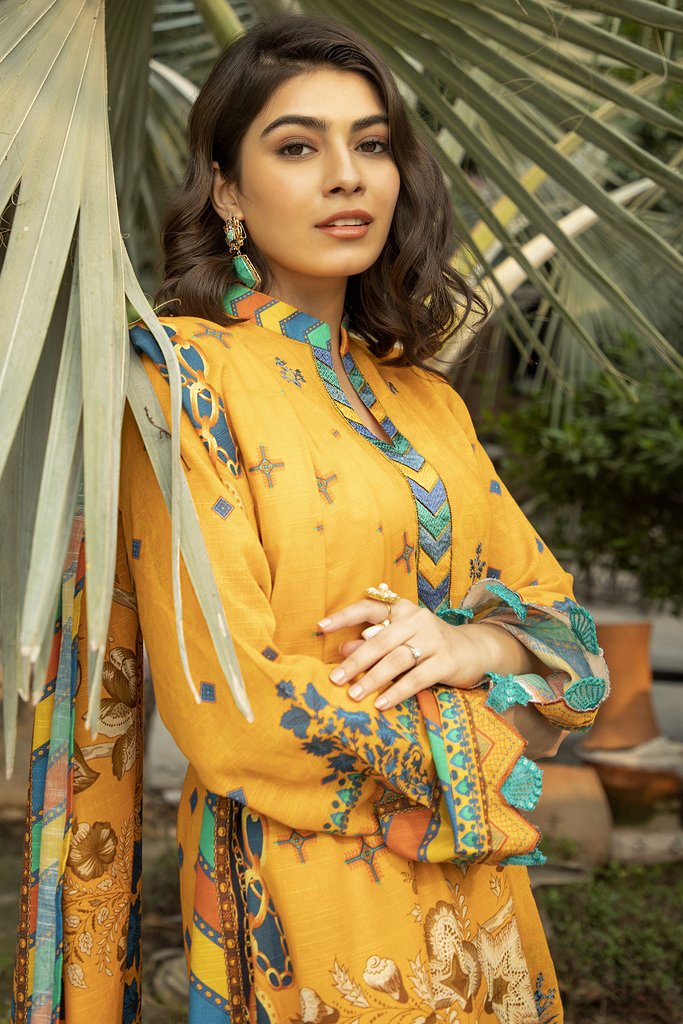 Motifz Fall Winter Embroidered Khaddar Unstitched 3pc Suit 0009-CHIC - FaisalFabrics.pk