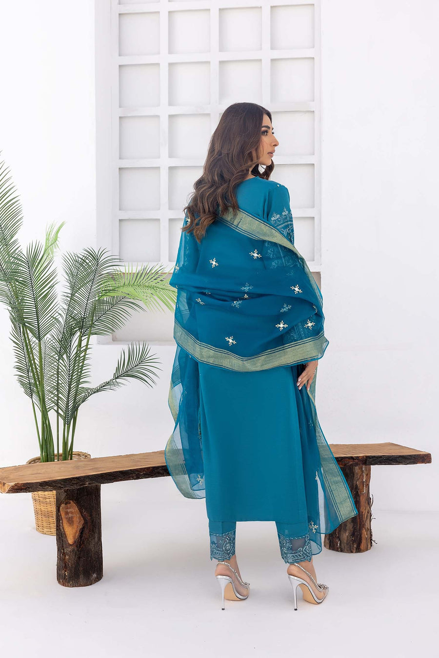 Nuriyaa Spring Summer Embroidered Lawn Pret 3 Piece Suit - Mavi