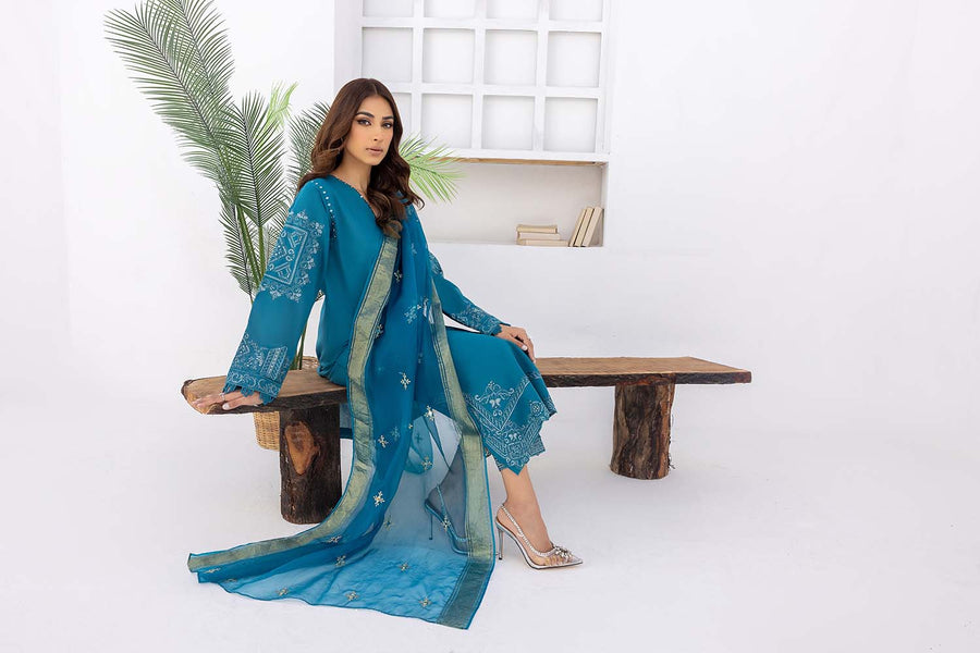 Nuriyaa Spring Summer Embroidered Lawn Pret 3 Piece Suit - Mavi