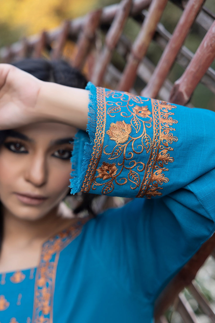 Nuriyaa Winter Pret Embroidered Khaddar 2 Piece Suit - Bia