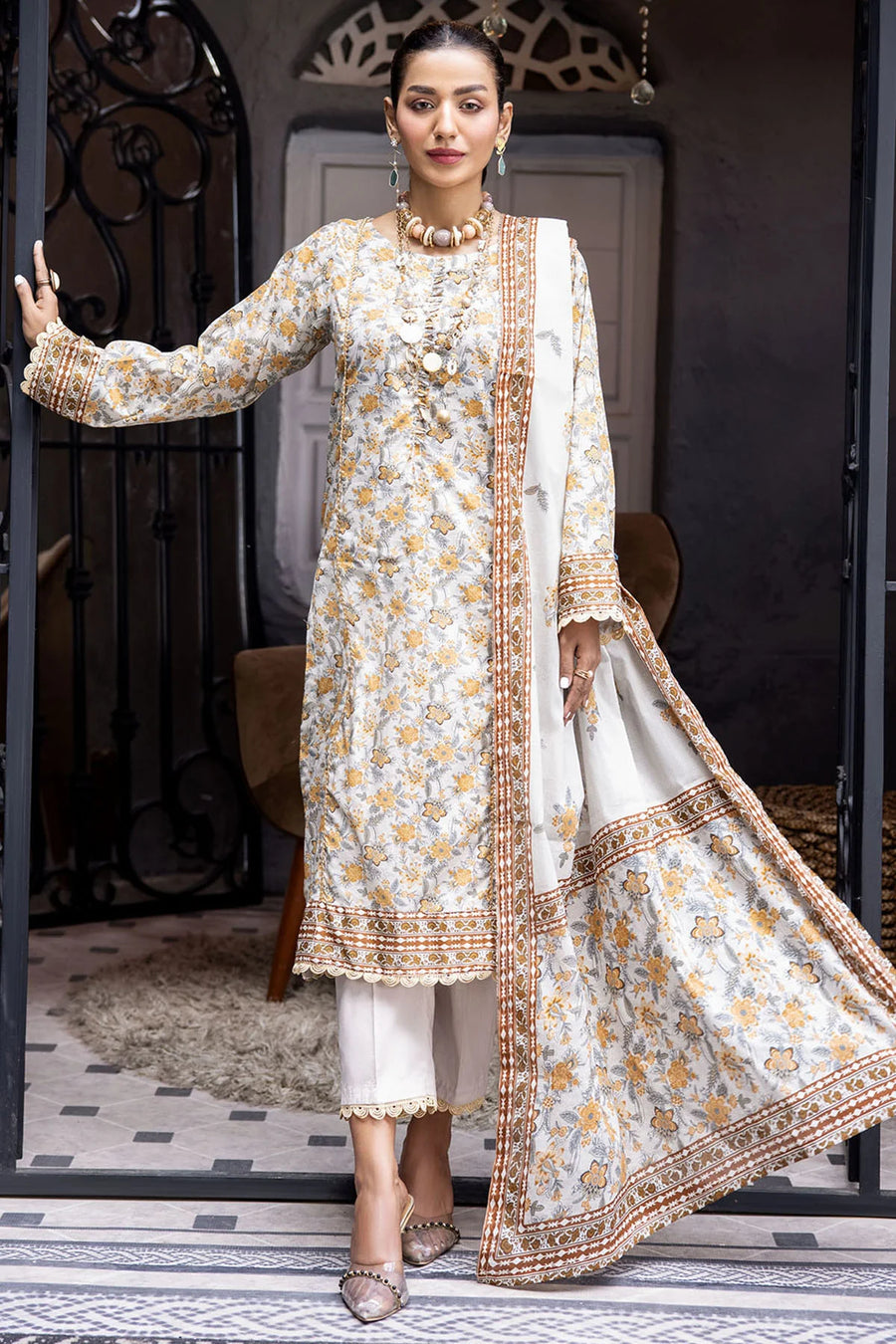 Rang by Motifz Digital Printed Lawn Unstitched 3 Piece Suit 3724-ZOHA