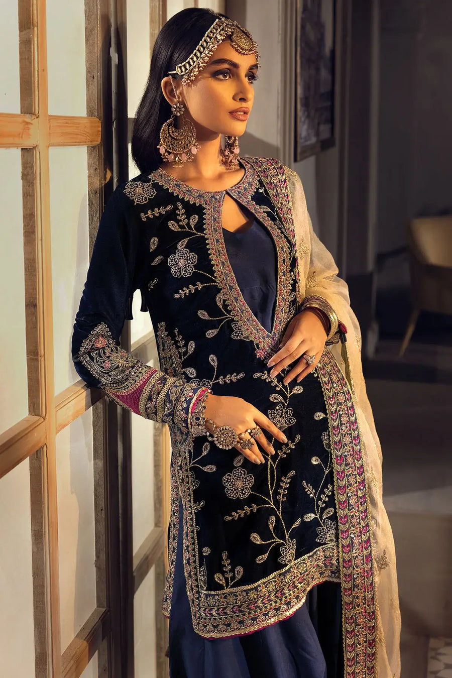 Motifz Grand Velou Embroidered Velvet Unstitched 3Pc Suit 3776-DOVE