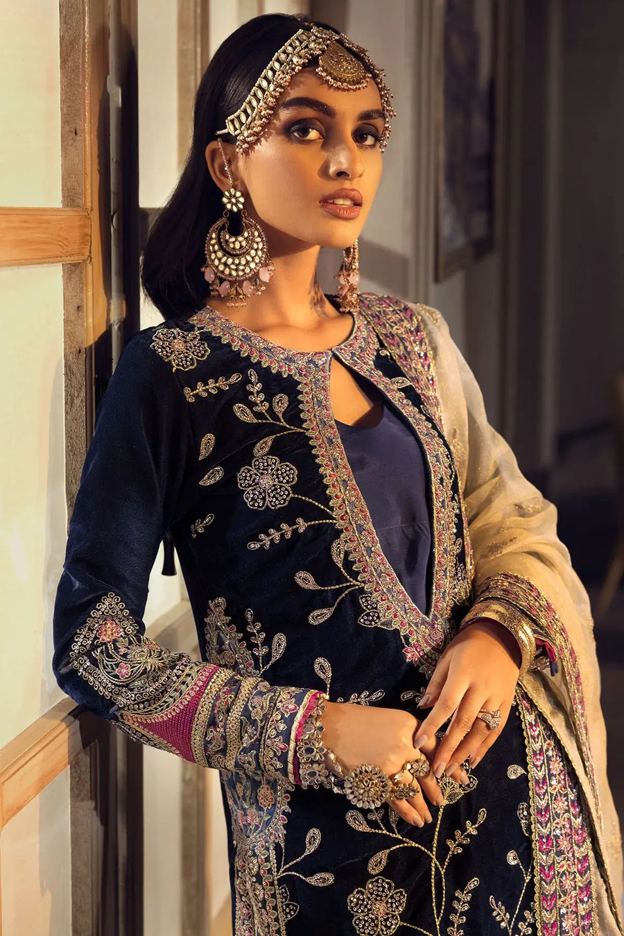 Motifz Grand Velou Embroidered Velvet Unstitched 3Pc Suit 3776-DOVE