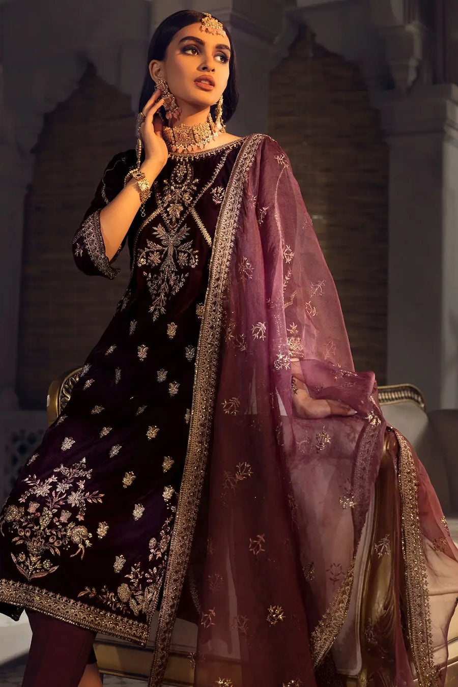 Motifz Grand Velou Embroidered Velvet Unstitched 3Pc Suit 3777-STORK