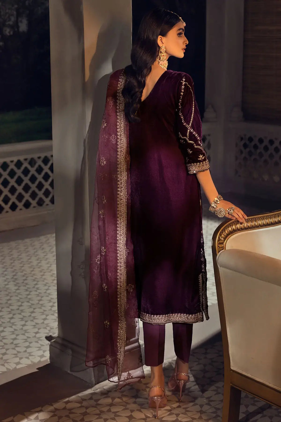 Motifz Grand Velou Embroidered Velvet Unstitched 3Pc Suit 3777-STORK