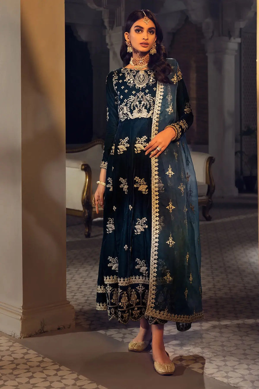 Motifz Grand Velou Embroidered Velvet Unstitched 3Pc Suit 3782-SALMON