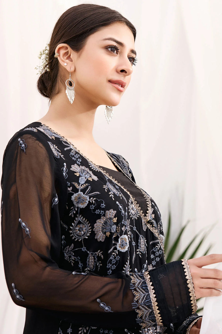 Motifz Embroidered Bemberg Chiffon Unstitched 3Pc Suit 3885-CORA